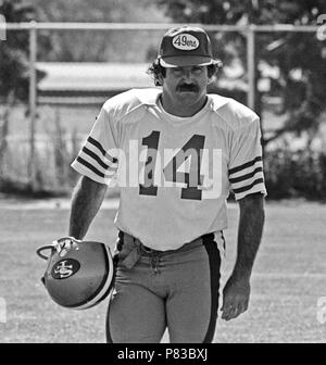 Rocklin, Californie, USA. 3e août 1982. San Francisco 49ers training camp le 3 août 1982 à Sierra College, Rocklin, en Californie. San Francisco 49ers kicker Ray Wersching Crédit : Al Golub/ZUMA/Alamy Fil Live News Banque D'Images