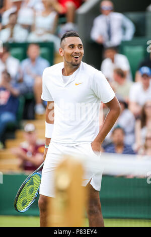 Londres, Royaume-Uni. 5 juillet, 2018. Nick Kyrgios (AUS) : Nick Kyrgios Tennis de l'Australie pendant la masculin deuxième tour des championnats de tennis de Wimbledon contre Robin Haase des Pays-Bas à l'All England Lawn Tennis et croquet Club à Londres, Angleterre . Credit : AFLO/Alamy Live News Banque D'Images
