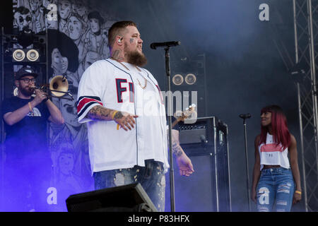 Turku, Finlande. 8e juillet 2018. British Blues et Soul singer Rag'n'Bone Man performing à Ruisrock Festival plein air. Banque D'Images