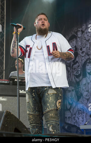 Turku, Finlande. 8e juillet 2018. British Blues et Soul singer Rag'n'Bone Man performing à Ruisrock Festival plein air. Banque D'Images