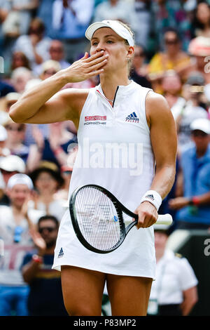 Londres, Royaume-Uni, le 9 juillet 2018 : Angelique Kerber de l'Allemagne fait son chemin dans le QF au tennis de Wimbledon 2018 au All England Lawn Tennis et croquet Club à Londres. Crédit : Frank Molter/Alamy live news Banque D'Images