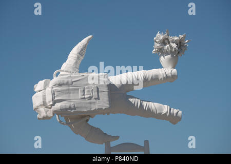 L'art de l'astronaute sur la place du musée à Amsterdam par Joseph Klibansky Banque D'Images