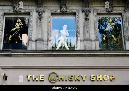 Le Whisky Shop - Place de la Madeleine - Paris - France Banque D'Images