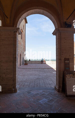 Rues de Montepulciano, Toscane, Italie. Banque D'Images