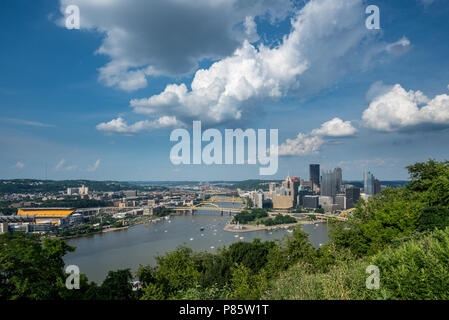 Rues de la région de Pittsburgh du Mt Washington donnent sur Banque D'Images