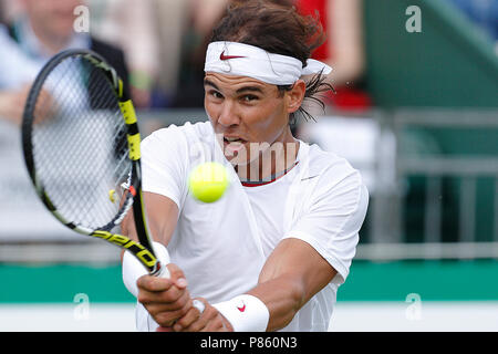 Rafael Nadal contre Kei Nishikori au Hurlingham Club, Londres. 21 juin 2013 --- Image par © Paul Cunningham Banque D'Images