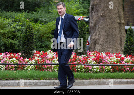 Londres, Royaume-Uni. 10 juillet, 2018. David Gauke MP, Lord chancelier et secrétaire d'Etat à la justice, arrive au 10 Downing Street pour la première réunion du Cabinet depuis la démission de ministres de David Davis MP et Boris Johnson MP. Credit : Mark Kerrison/Alamy Live News Banque D'Images