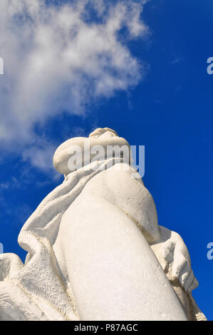 Monument sur le ciel dans le jardin du palais Branicki Bialystok Banque D'Images