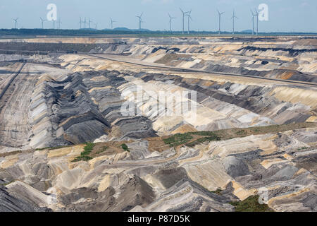 Voir à Hambach mine à ciel ouvert de lignite à creuser. Banque D'Images