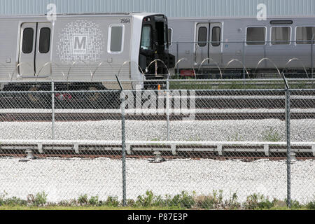 La série 7000 récemment construit des wagons de métro WMATA transportent à l'extérieur de l'usine de fabrication de wagons Kawasaki à Lincoln, Nebraska le 1 juillet 2018. Banque D'Images