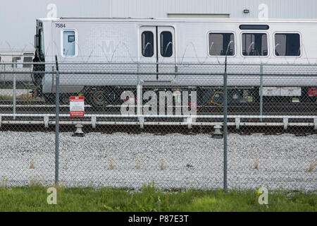 La série 7000 récemment construit des wagons de métro WMATA transportent à l'extérieur de l'usine de fabrication de wagons Kawasaki à Lincoln, Nebraska le 1 juillet 2018. Banque D'Images