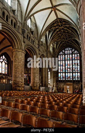 La cathédrale de Gloucester, un incroyable espace d'ampleur et de splendeur architecturale et l'AWE inspirant majesté Banque D'Images