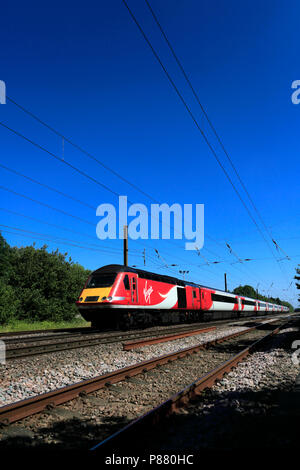 Virgin Trains 43 251, East Coast Main Line Railway, Peterborough (Cambridgeshire, Angleterre, RU Banque D'Images