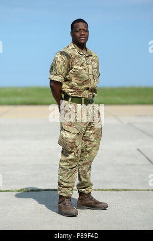 Babapo Senior Aircraftman veille à la base aérienne de Mihail Kogalniceanu à Constanta, Roumanie, où la RAF jouent un rôle de premier plan dans l'amélioration de l'OTAN Mission de police de l'air. Banque D'Images