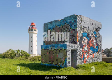 La phare et son Hevre bumkers abandonnés Banque D'Images