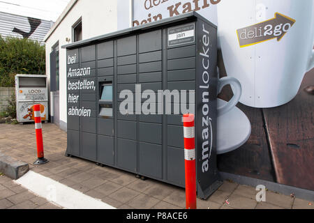 Amazon Locker pick-up station à Bonner street, Cologne, Allemagne. Amazon Locker Abholstation an der Bonner Strasse, Köln, Deutschland. Banque D'Images