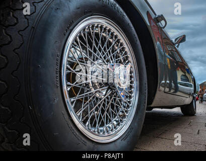 Roues fil sur une Aston Martin DB5. Banque D'Images