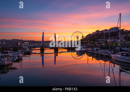 Le port de Torquay Coucher du Soleil Banque D'Images