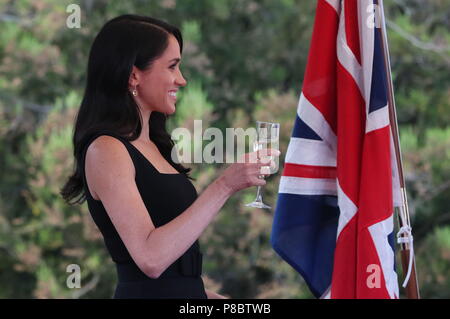 La Duchesse de Sussex participe à une fête d'été à la résidence de l'ambassadeur britannique à Glencairn House, lors d'une visite à Dublin, Irlande avec son mari le duc de Sussex. Banque D'Images