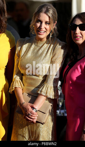 Acteur Amy Huberman assiste à une fête d'été à la résidence de l'ambassadeur britannique à Glencairn House, lors d'une visite à Dublin, Irlande, par le duc et la duchesse de Cambridge. Banque D'Images