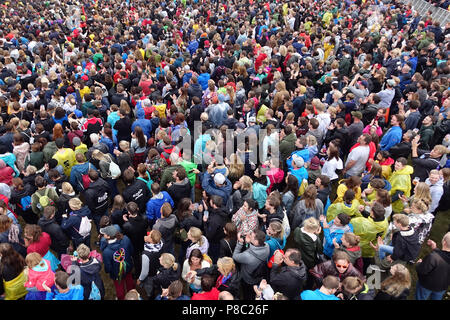 Berlin, Allemagne, foule à Berlin 18/12/06 2017 à l'hippodrome de Hoppegarten Banque D'Images