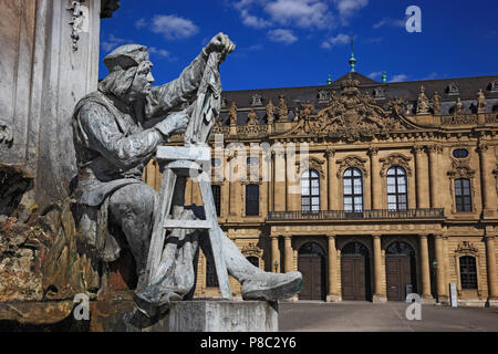 Matthias Grünewald Statue fontaine, Frankoniabrunnen Residenceplatz Anzanole, carrés, résidence, Würzburg, Wuerzburg, Basse-franconie , Bavière, Allemagne Banque D'Images