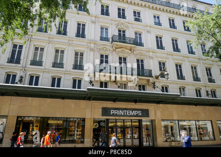 Le printemps ministère shop, République streete, Lyon, France Banque D'Images