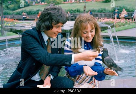 L'Amoureux (1973) Paula Wilcox, Richard Beckinsale, Date : 1973 Banque D'Images