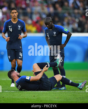 Saint-pétersbourg, Russie. 10 juillet, 2018. Olivier Giroud (France) blessés au sol GES/football/Coupe du Monde 2018 Russie : Demi-finales : France - Belgique, 10.07.2018/GES/soccer/football Worldcup 2018 Russie : demi-finale : la France contre la Belgique, Saint-Pétersbourg, 10 juillet, 2018 | dans le monde entier : dpa Crédit/Alamy Live News Banque D'Images