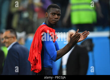 Saint-pétersbourg, Russie. 10 juillet 2018. Saint-pétersbourg, Russie. 10 juillet, 2018. Paul Pogba La France célèbre après le coup de sifflet final GES/football/Coupe du Monde 2018 Russie : Demi-finales : France - Belgique, 10.07.2018/GES/soccer/football Worldcup 2018 Russie : demi-finale : la France contre la Belgique, Saint Petersburg, le 10 juillet 2018 Crédit : afp/Alamy Live News Crédit : afp photo alliance/Alamy Live News Banque D'Images