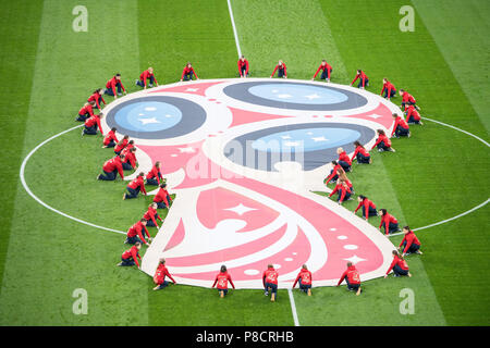 Saint-pétersbourg, Russie. 11 juillet, 2018. Logo de la Coupe du monde comme une bannière sur le terrain, fonction, général, motif aléatoire, bénévoles, France (FRA) - Belgique (BEL) 1 : 0, demi-finale, match 61, le 10.07.2018 à Saint-Pétersbourg ; Coupe du Monde de Football 2018 en Russie à partir de la 14.06. - 15.07.2018. © | Conditions de crédit dans le monde entier : dpa/Alamy Live News Banque D'Images