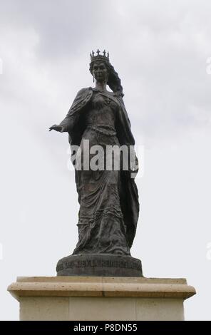 Statue d'Anne de Kiev (Anna) Jaroslawna à Senlis (Oise, France). Musée : Senlis, Oise, France. Banque D'Images