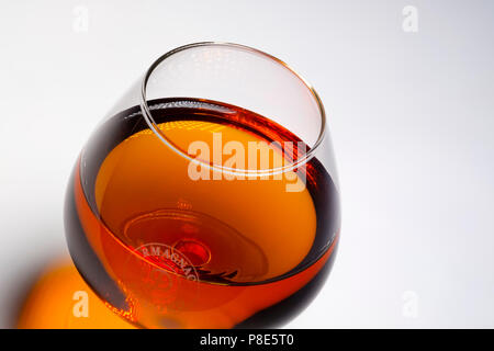 Verre d'armagnac. Armagnac Delord, Gers, Midi-Pyrénées, France Europe Banque D'Images