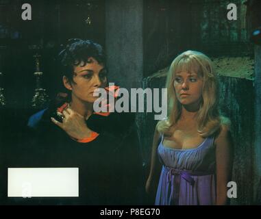 La convoitise pour un vampire (1971) Yutte Stensgaard, Barbara Jefford, Date : 1971 Banque D'Images