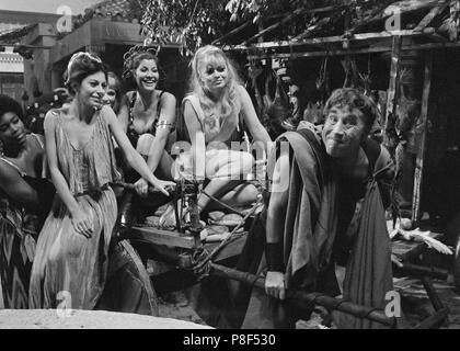 Jusqu'Pompéi (1971) Frankie Howerd, Date : 1971 Banque D'Images