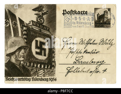 Carte postale historique allemand : le 6e congrès du NSDAP à Nuremberg en 1934, SS-étendard dans un casque d'acier. L'Allemagne, Troisième Reich Banque D'Images