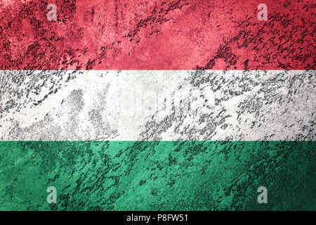 Grunge Hongrie drapeau. Drapeau hongrois avec grunge texture. Banque D'Images