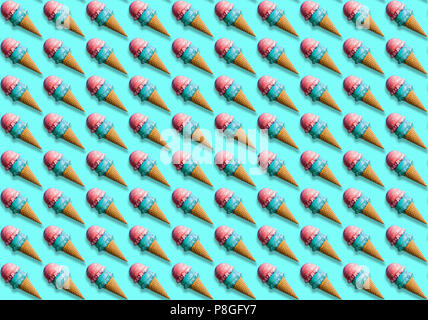 Des cornets de crème glacée avec des ombres portées, Fond transparent en 1950 rétro style de couleurs de rose et de turquoise. Banque D'Images