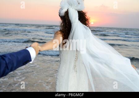 Couple de mariage romantique Banque D'Images