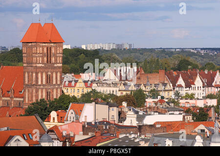Pologne - Torun, ville divisée par la rivière Vistule entre occidentale et Kuyavia régions. Vieille ville skyline - vue aérienne de l'hôtel de ville tour. La cité médiévale Banque D'Images