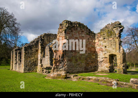 Ruines du Prieuré Prieuré, Parc, Dudley, West Midlands, England, Europe Banque D'Images