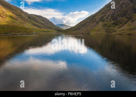 Col DooLough au lac Doolough dans le comté de Mayo, Irlande. Banque D'Images