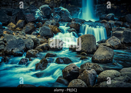 Green cascade, cascade Oxararfoss, Islande Banque D'Images