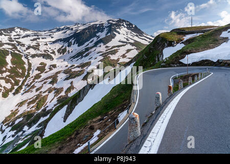 Route du col de montagne Furkapass, Urseren, Canton d'Uri, Suisse Banque D'Images