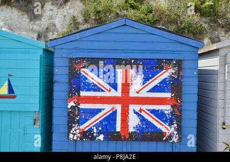 L'union, se peint sur une cabane de plage en bois de broadstairs kent UK Banque D'Images