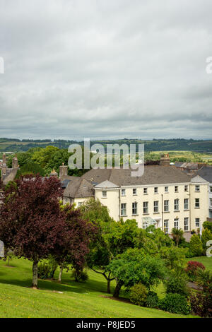 Quartier de Raleigh à Youghal, en Irlande. Le College and College Gardens. Banque D'Images