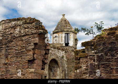 Spofforth château dans le village de Spofforth, Yorkshire, a été construit par Henry de Percy au début du 14ème siècle mais ruiné dans la guerre civile anglaise. Banque D'Images