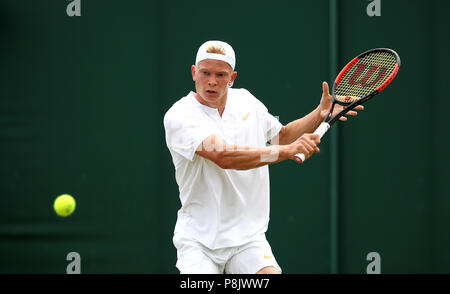 Anton Matoucewitch en action au jour 10 de la Wimbledon à l'All England Lawn Tennis et croquet Club, Wimbledon. Banque D'Images