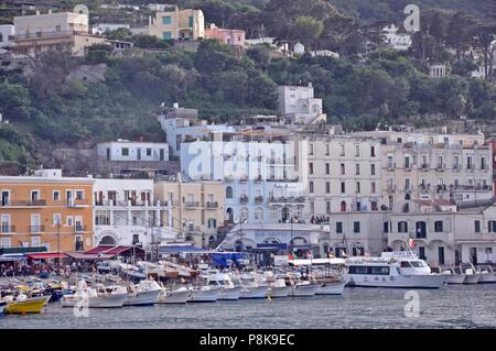 Capri, Italie - 18 mai 2013 : Paysage de l'île, vue de la mer Banque D'Images