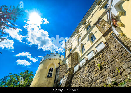 Vue panoramique à libre détails architecturaux de célèbre château Trakoscan en Croatie, l'Europe. Banque D'Images